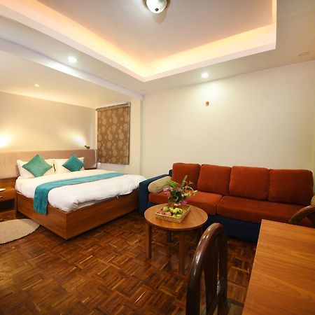 Mums Homestay & Studio Apartments Катманду Экстерьер фото