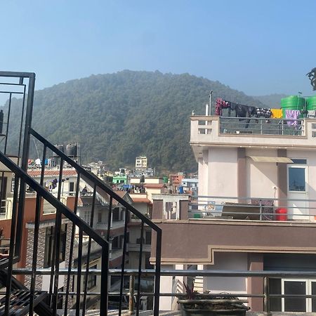 Mums Homestay & Studio Apartments Катманду Экстерьер фото