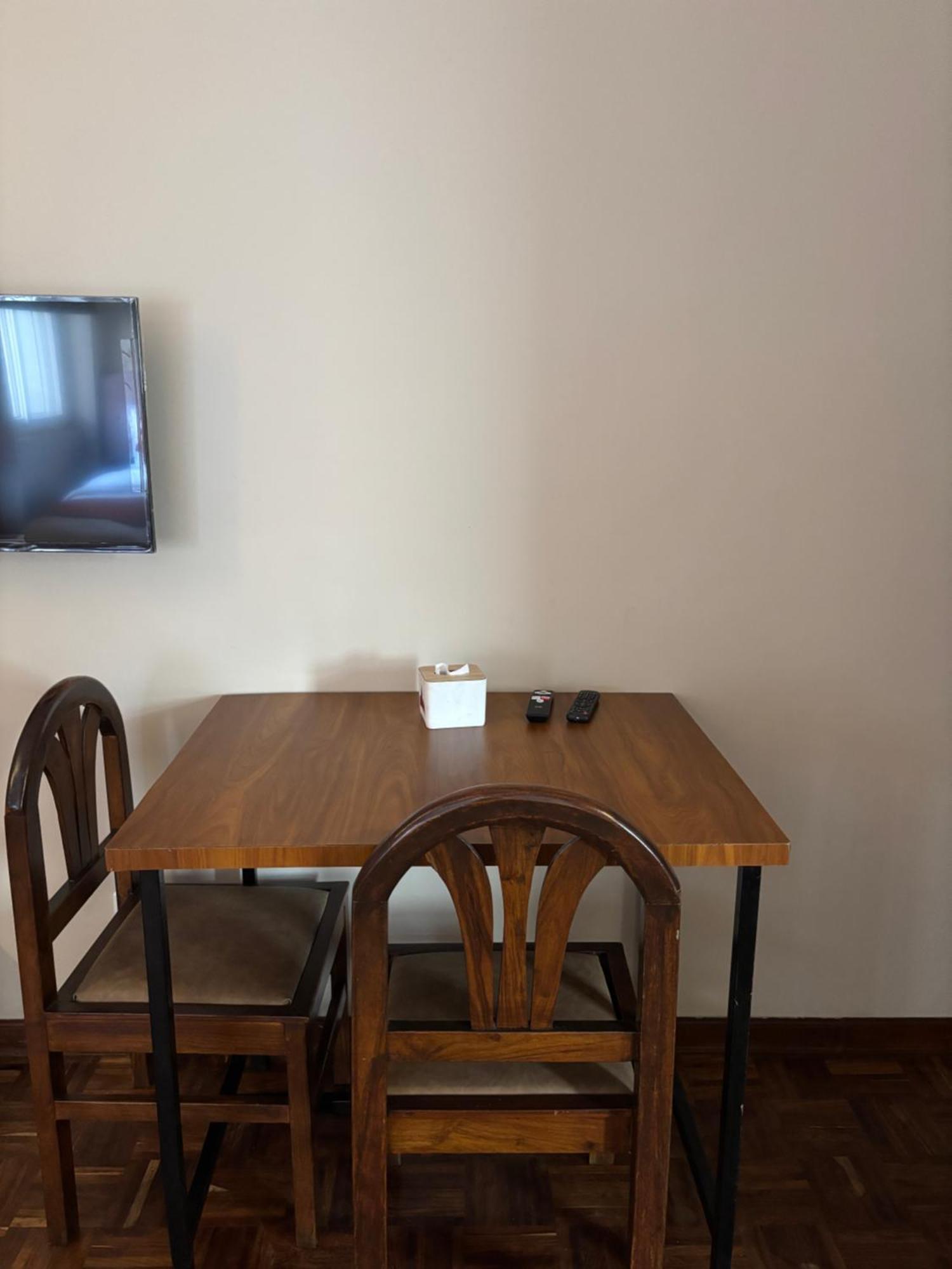 Mums Homestay & Studio Apartments Катманду Экстерьер фото